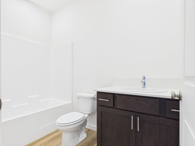 1301 18th St, Benton City, WA 99320