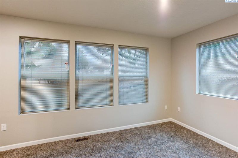 3513 W 7th Ave, Kennewick, WA 99336