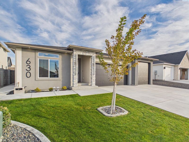 630 Lazio Way, Richland, WA 99352