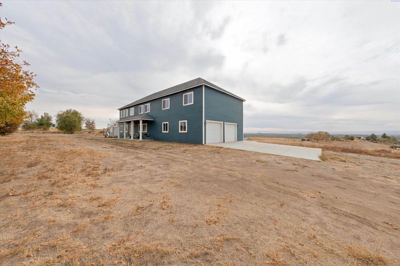 790 Decker Rd, Pasco, WA 99301