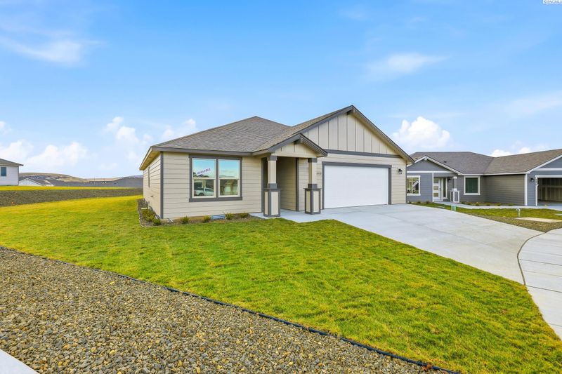 6449 W 29th Ct, Kennewick, WA 99338