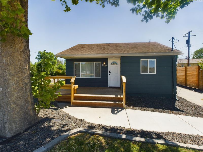 1328 Potter Ave, Richland, WA 99354
