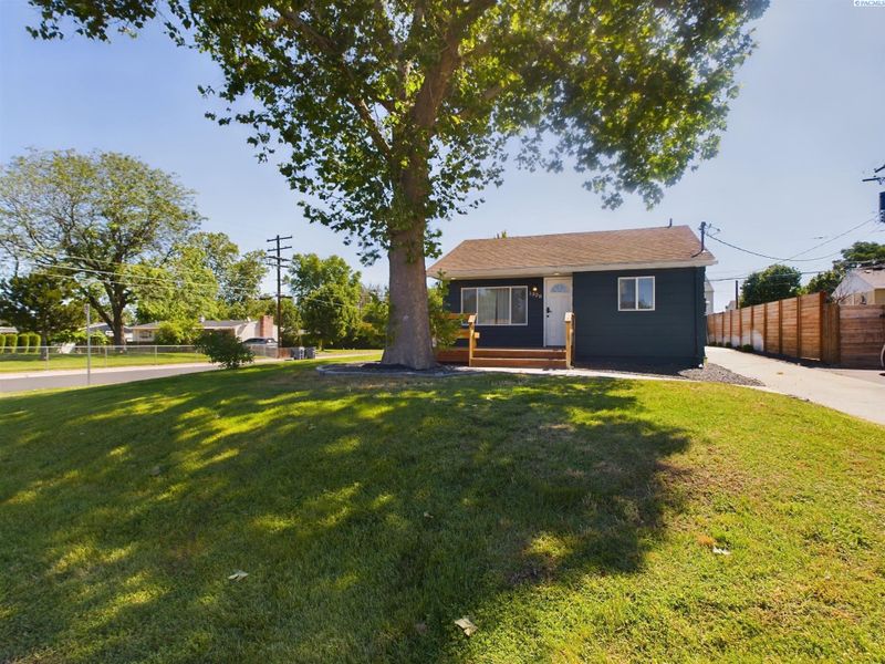 1328 Potter Ave, Richland, WA 99354