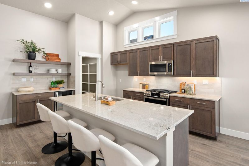 7088 W W 24th Ave, Kennewick, WA 99338