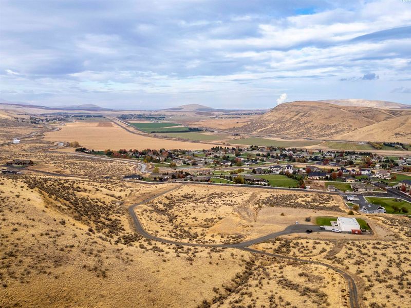 75331 Homestead Rd, Kennewick, WA 99336