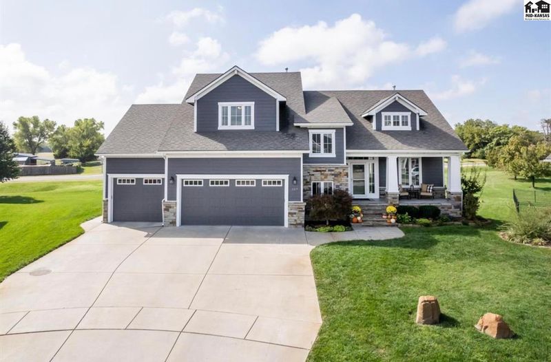 107 N Redbud Ct, Valley Center, KS 67147