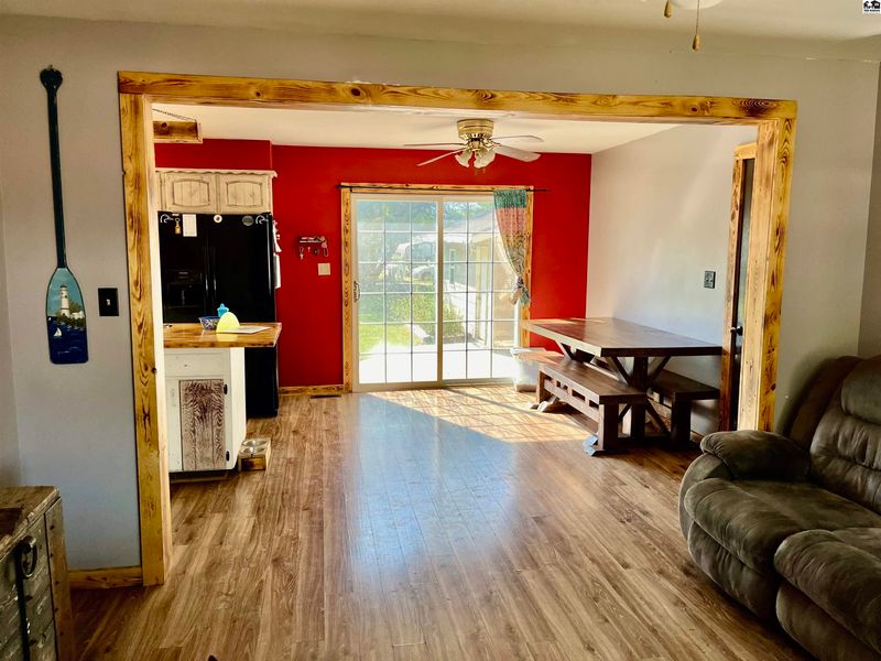 207 N Walton St, Marquette, KS 67464