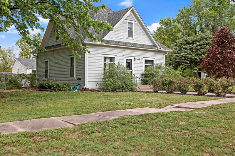 210 Eagle St, Little River, KS 67457