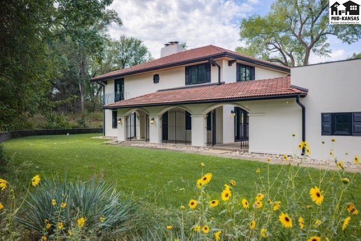 31 Linksland Dr, Hutchinson, KS 67502
