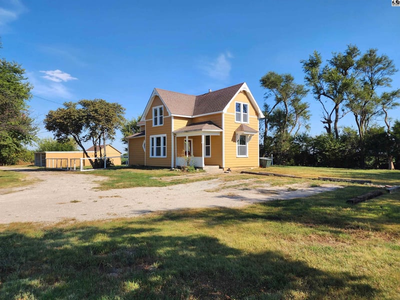 1703 Pawnee Rd, Mcpherson, KS 67460