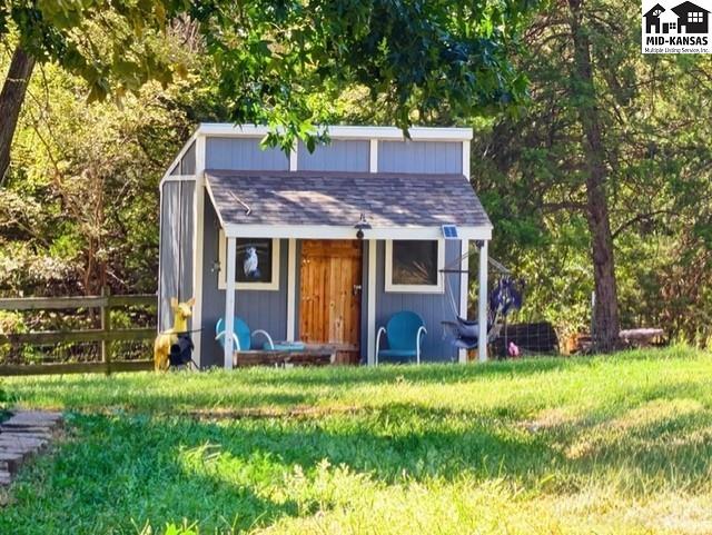 605 W 67th Ln, Hutchinson, KS 67502