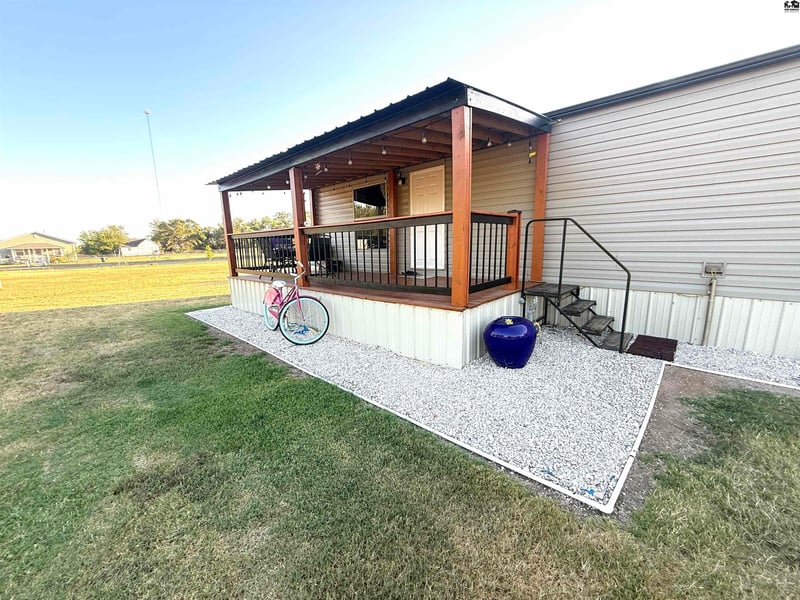 110 N Miller St, Attica, KS 67009