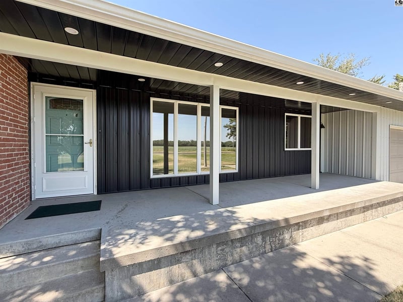 4317 N Nickerson Rd, Nickerson, KS 67561