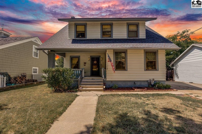 1811 N Walnut St, Hutchinson, KS 67502