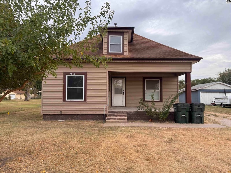 317 E Avenue A, South Hutchinson, KS 67505