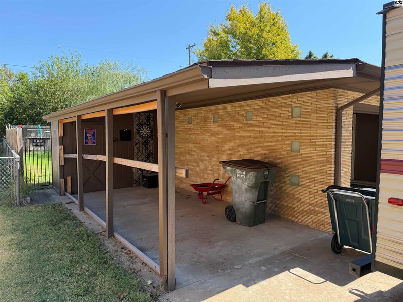 516 Welton St, Pratt, KS 67124
