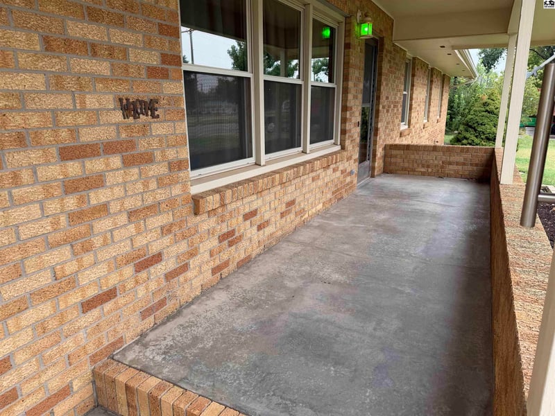 511 Iowa Ave, Pratt, KS 67124