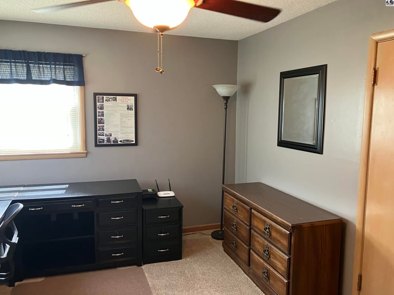 605 Welton, Pratt, KS 67124