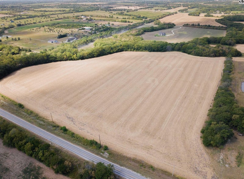0 SW 10th St, Benton, KS 67017