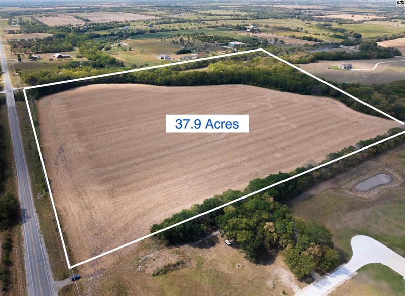 0 SW 10th St, Benton, KS 67017