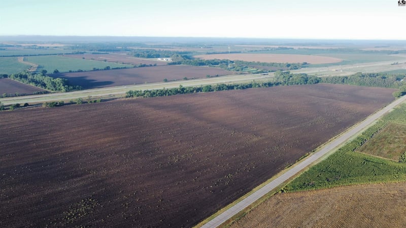 00000 E Arlington, Haven, KS 67543