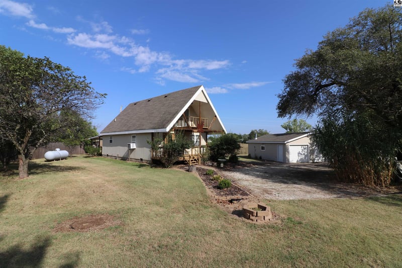 15 Utley Blvd, Marquette, KS 67464