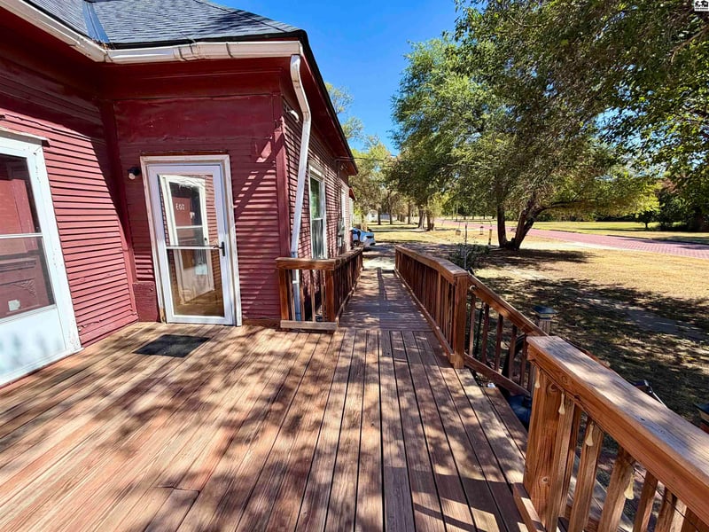 703 E Commercial, Lyons, KS 67554
