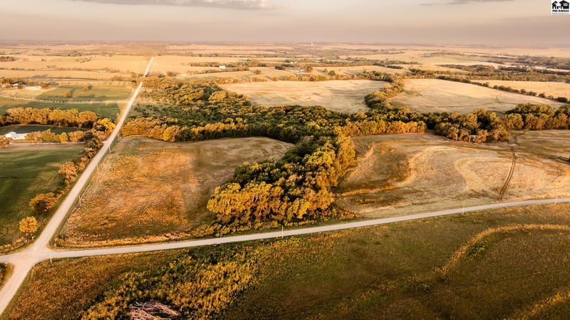 000 N Simpson Rd, New Cambria, KS 67470