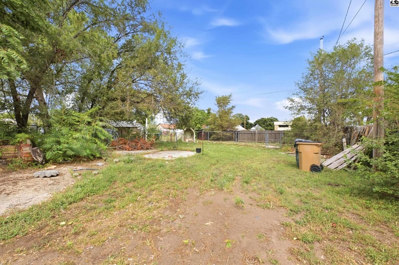 510 W Sherman Ave, Hutchinson, KS 67501