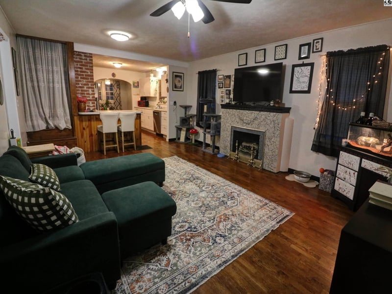 726 E Kansas Ave, Mcpherson, KS 67107