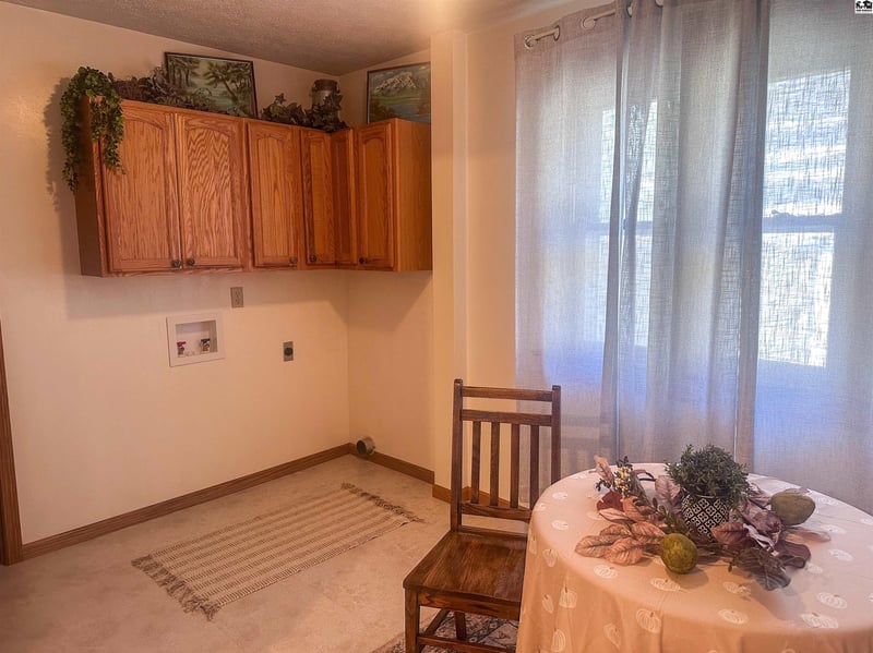 205 N Iuka St, Pratt, KS 67124