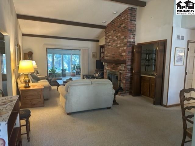 3006 Mission Dr, Hutchinson, KS 67502