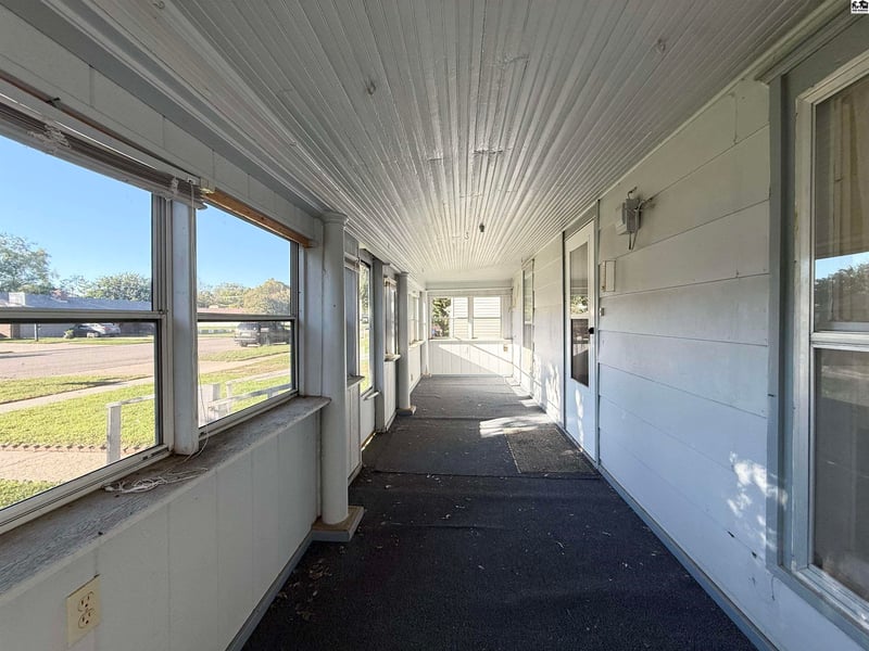 314 N 5th, Sterling, KS 67579