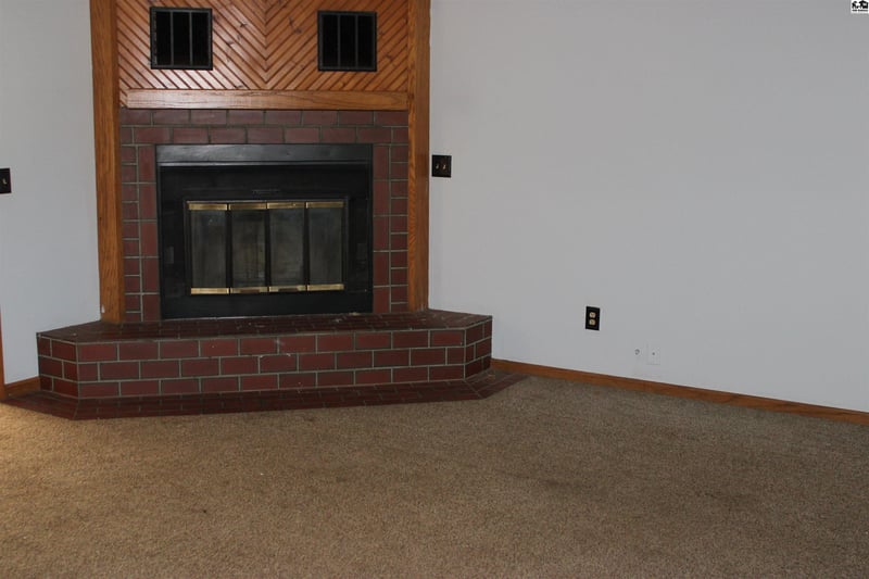 7205 Magnolia Way, Hutchinson, KS 67502
