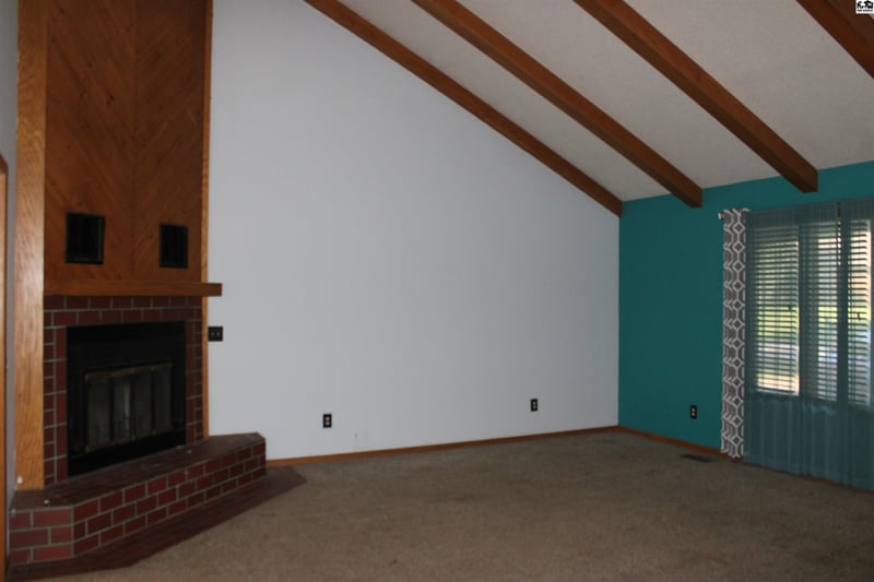 7205 Magnolia Way, Hutchinson, KS 67502
