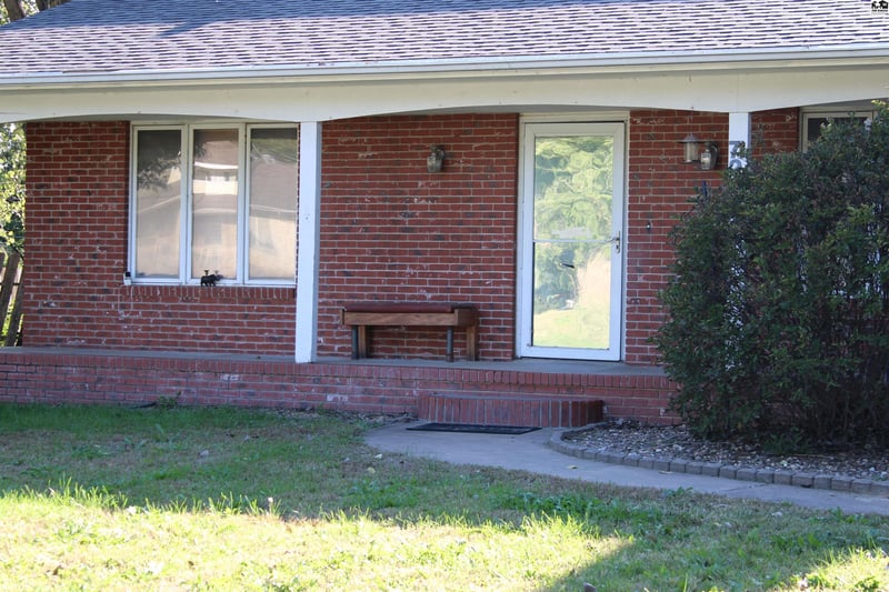 7205 Magnolia Way, Hutchinson, KS 67502