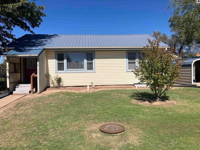 412 E Grant, Greensburg, KS 67054