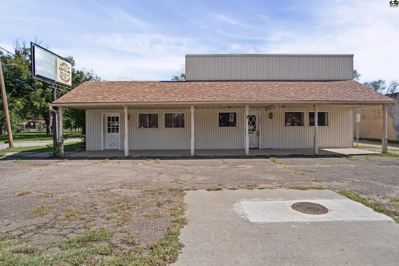 1001 S Main #1001.5 S. Main St., Mcpherson, KS 67460