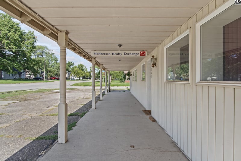 1001 S Main #1001.5 S. Main St., Mcpherson, KS 67460