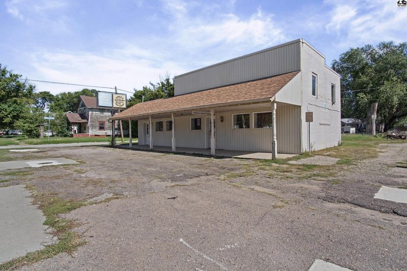 1001 S Main St #1001 5 S Main St, Mcpherson, KS 67460