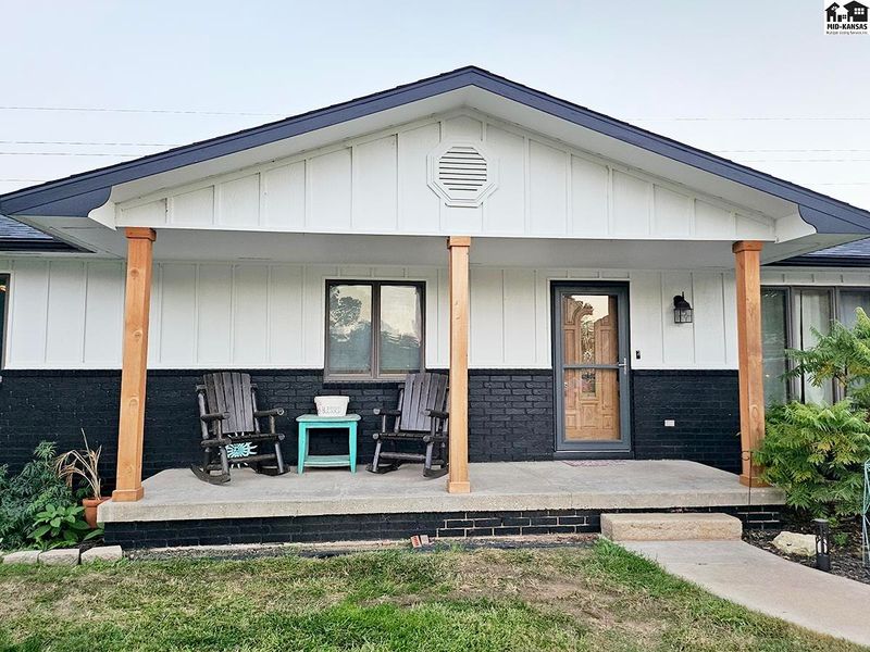 1600 Pintail Ct, Mcpherson, KS 67460