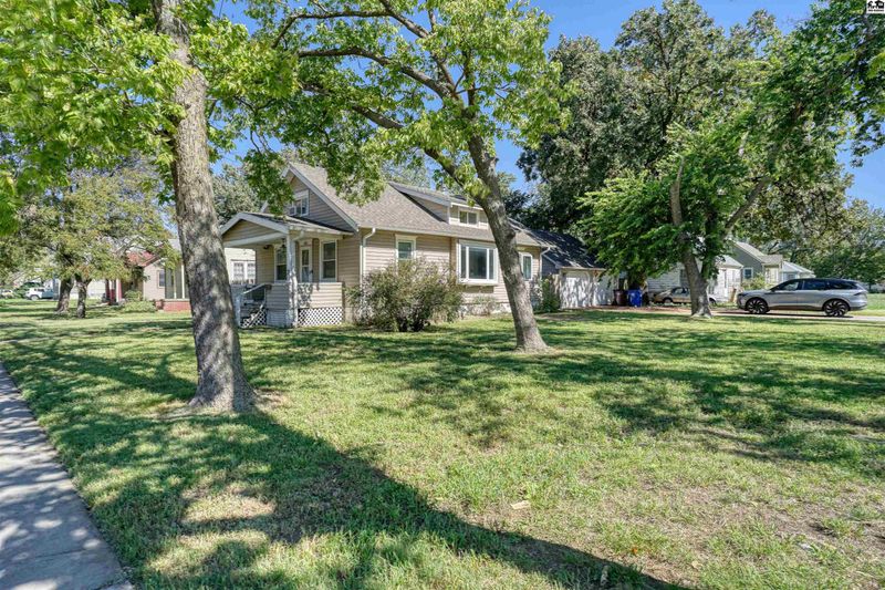 900 N Elm St, Mcpherson, KS 67460