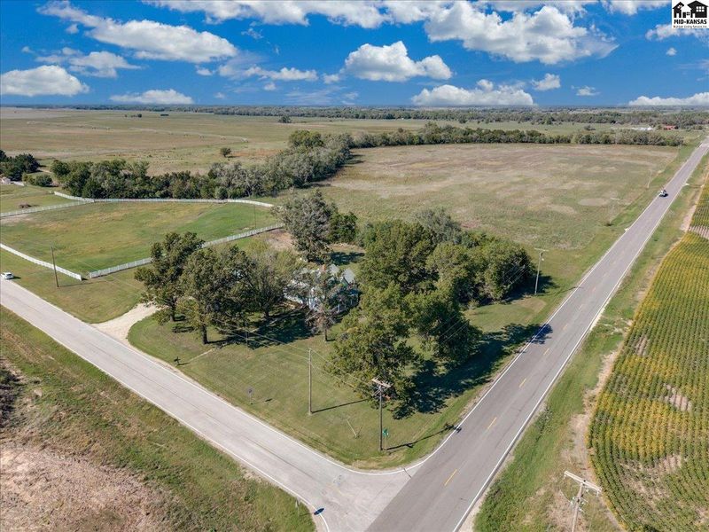 10931 279th St West, Mount Hope, KS 67108