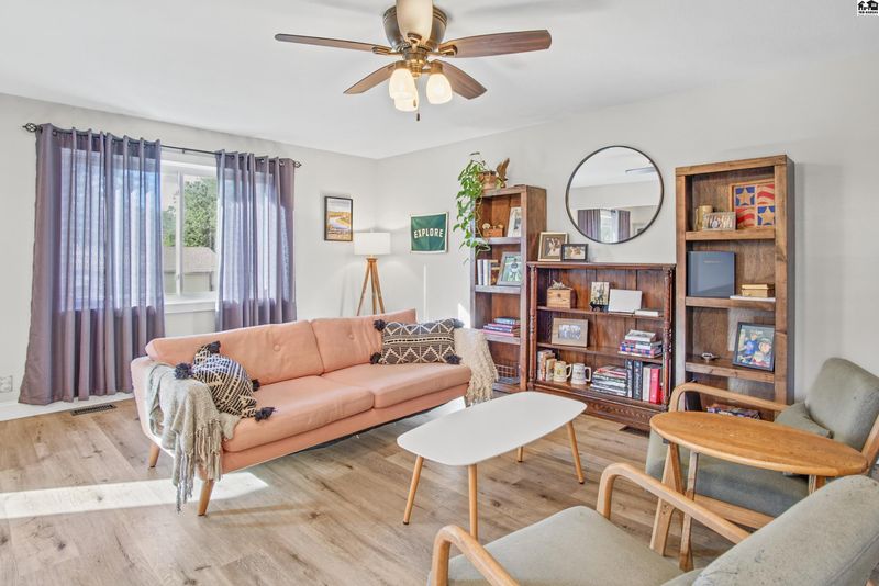 1308 Northcourt Dr, Mcpherson, KS 67460