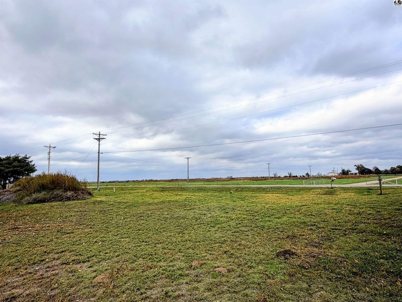 Country View Ln, Sterling, KS 67579