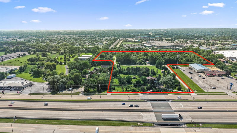 765 N Washburn St, Oshkosh, WI 54904-7721
