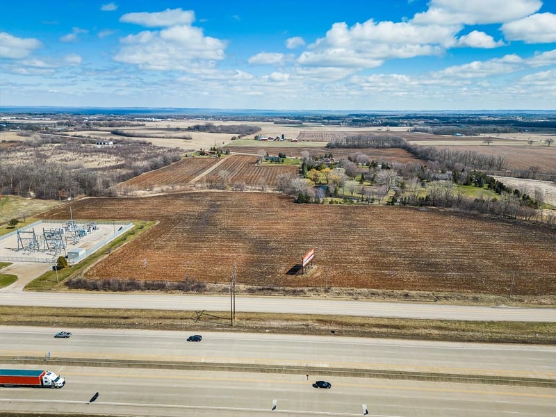 Poberezny Rd, Oshkosh, WI 54904