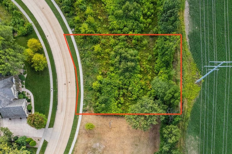 Quail Run Dr #28, Oshkosh, WI 54904