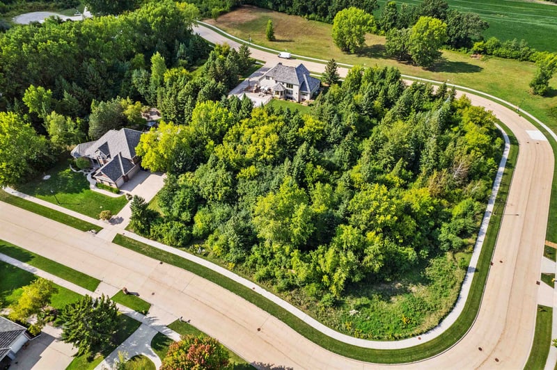 Quail Run Dr #34, Oshkosh, WI 54904