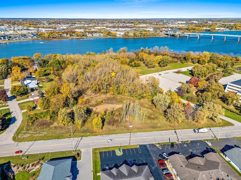 3200 Riverside Dr, Green Bay, WI 54301-2630